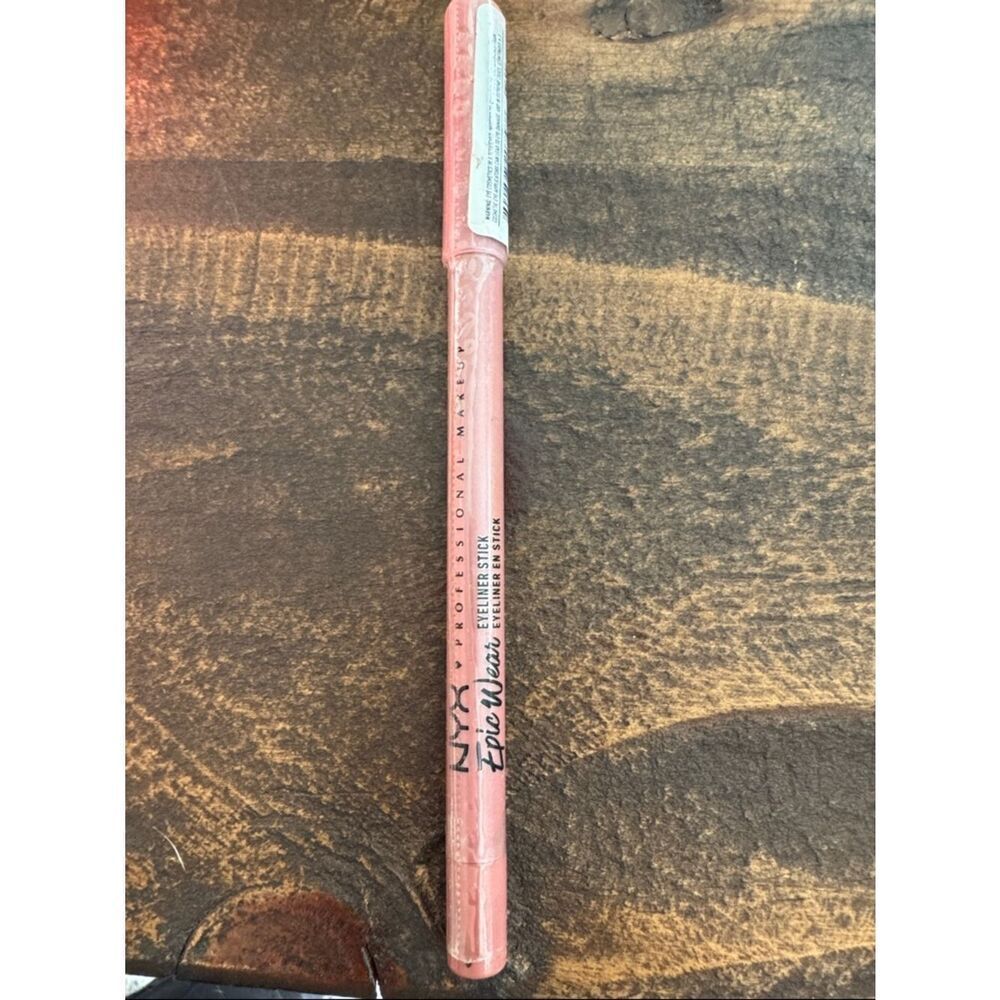 NYX Epic Wear Eyeliner Stick in Dusty Mauve